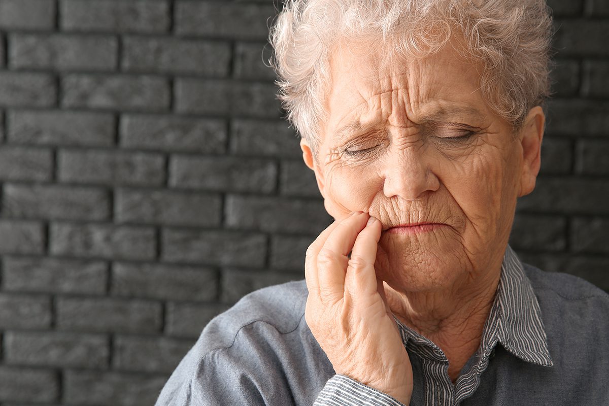 Common Dental Problems in Old Age - Euro-Dent Belgium